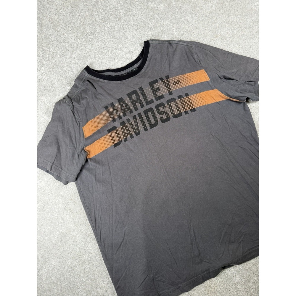 Vintage Harley Davidson Grey Short Sleeve Tshirt Size XL fits Large Center Logo